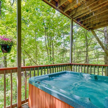 Smoky Mountain Cabin With Deck And Hot Tub! بيدجن فورج المظهر الخارجي الصورة