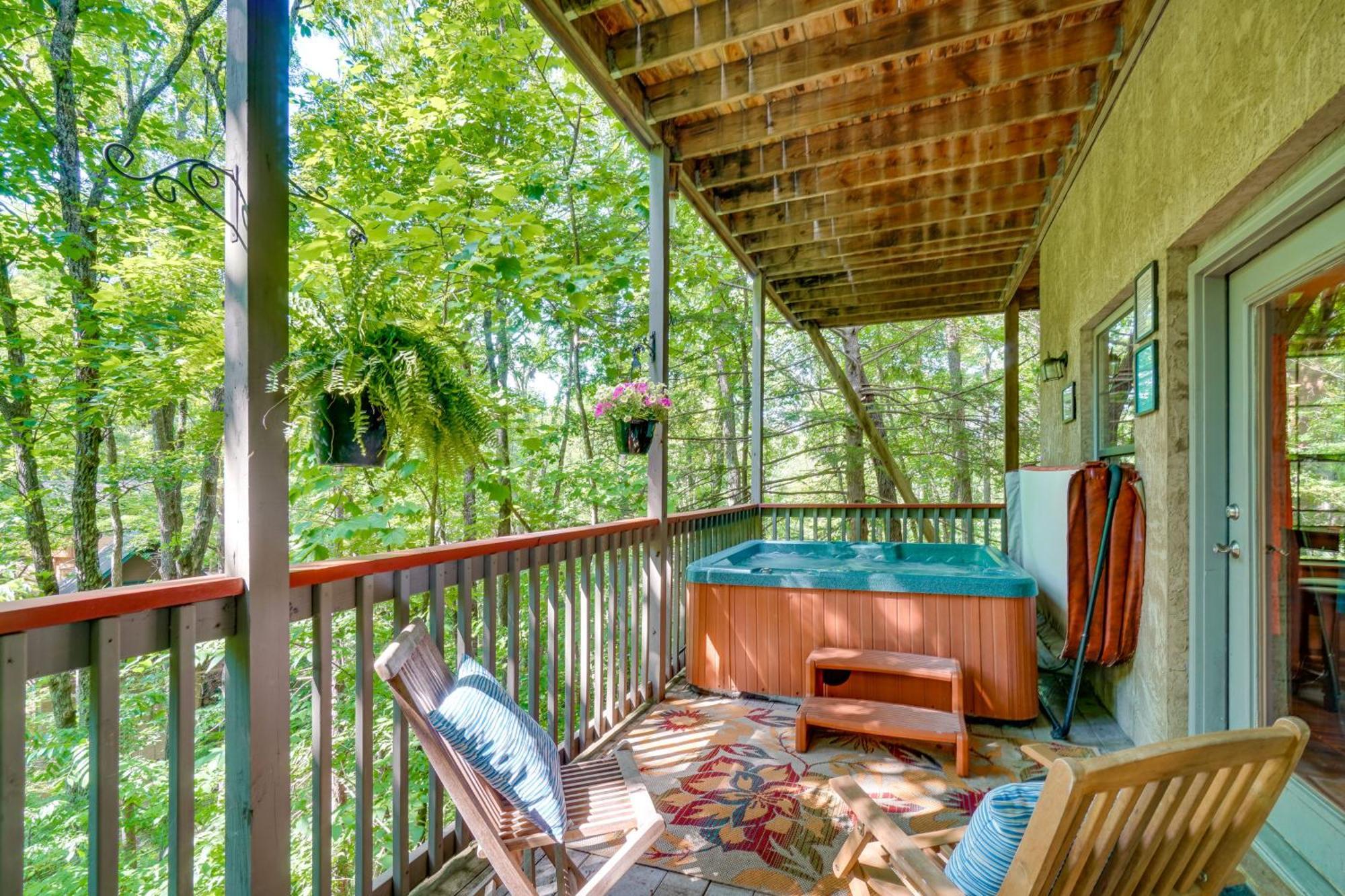 Smoky Mountain Cabin With Deck And Hot Tub! بيدجن فورج المظهر الخارجي الصورة